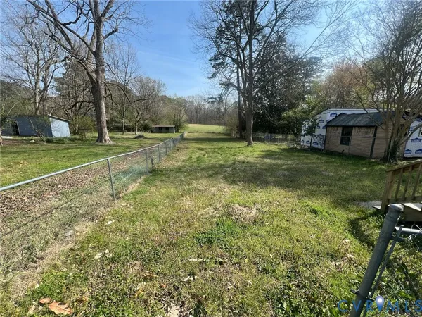 $336,000 | 113 West Main Street, Wakefield, VA 23888