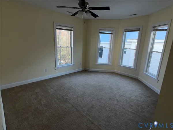 $336,000 | 113 West Main Street, Wakefield, VA 23888