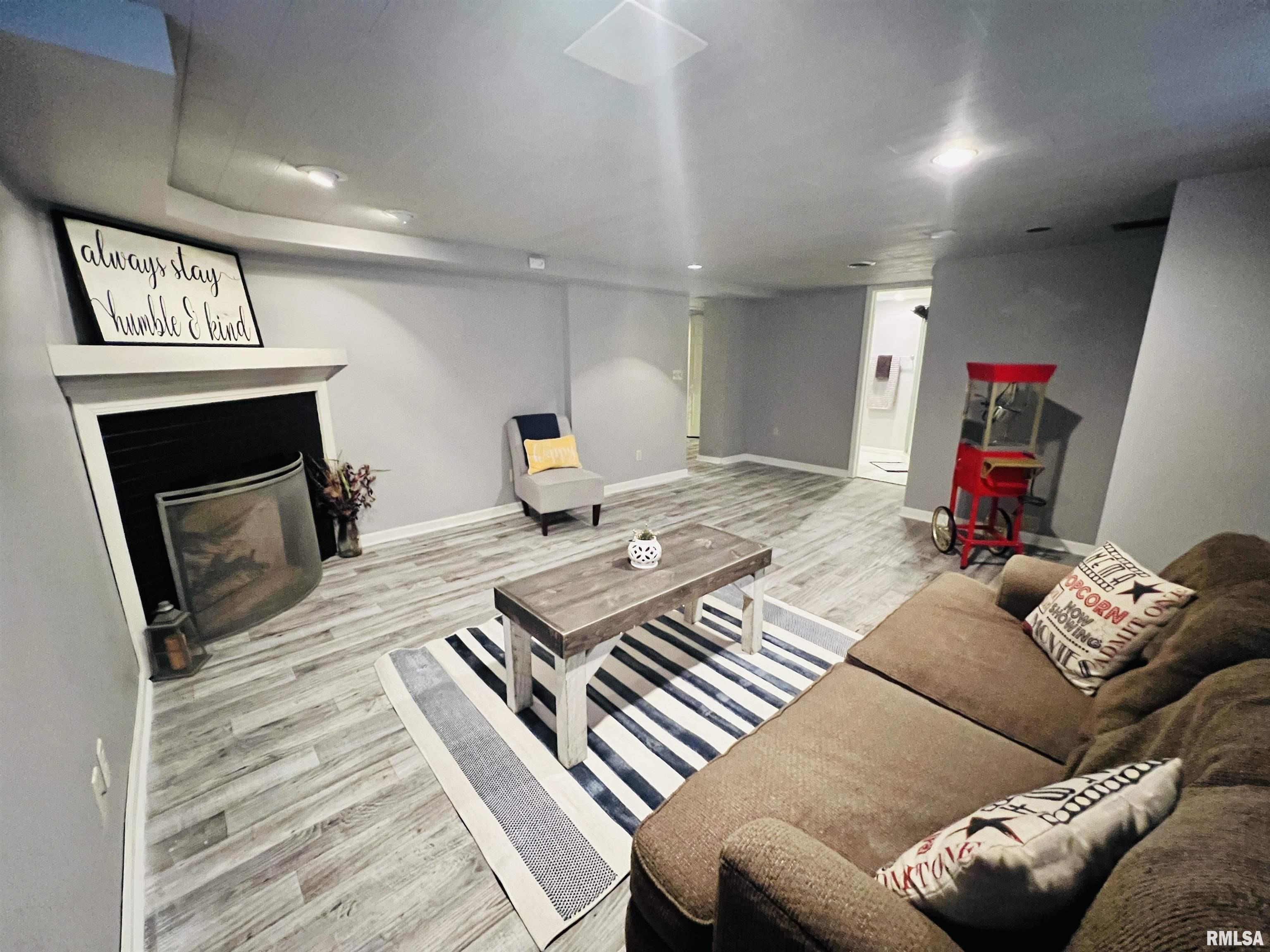 124 North Normal Street Macomb, IL 61455 - Photo 36 of 52 Gallery Image 36