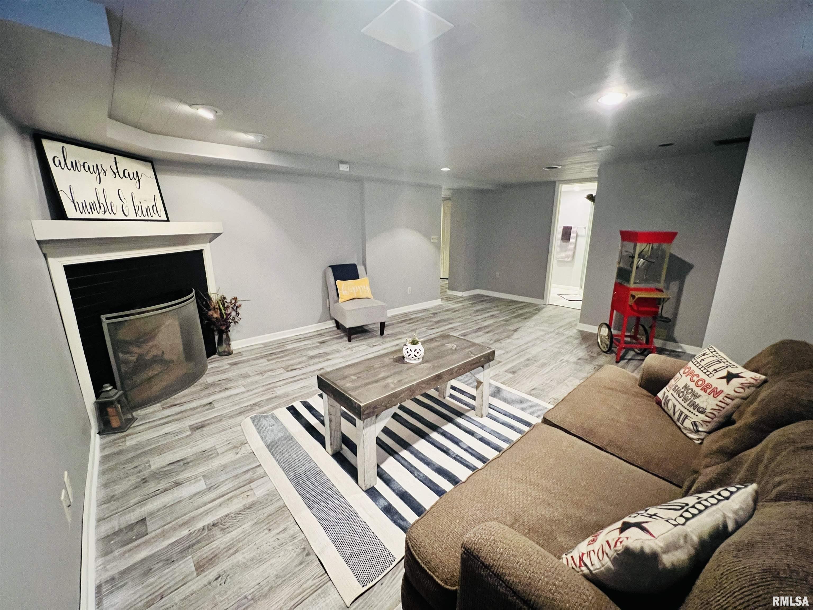 124 North Normal Street Macomb, IL 61455 - Photo 37 of 52 Gallery Image 37