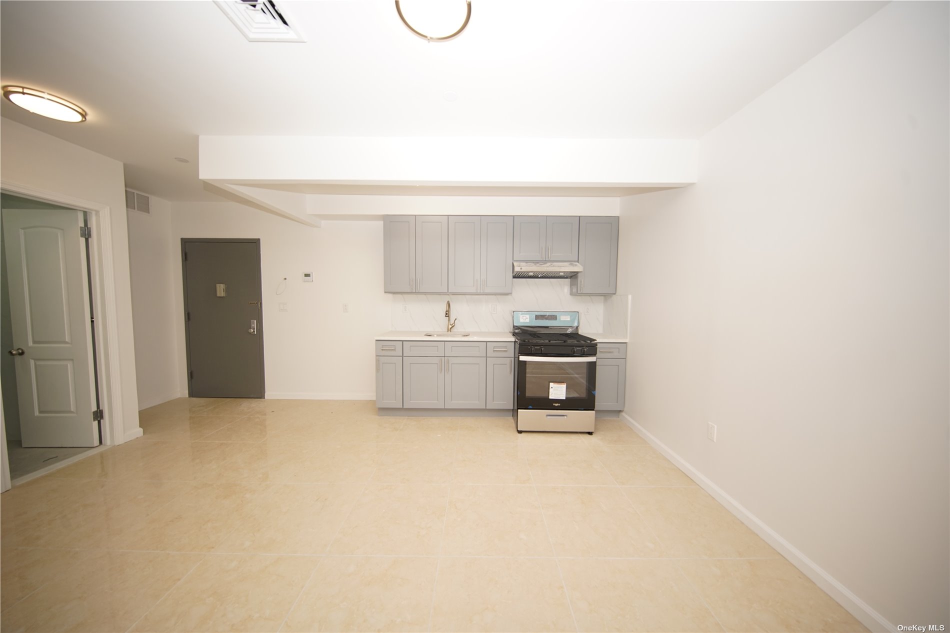 55-06 102nd Street Queens, NY 11368 - Photo 13 of 17