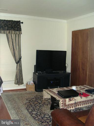 11200 Chestnut Grove Square, Unit 11200 Reston, VA 20190 - Photo 9 of 26 Bedroom