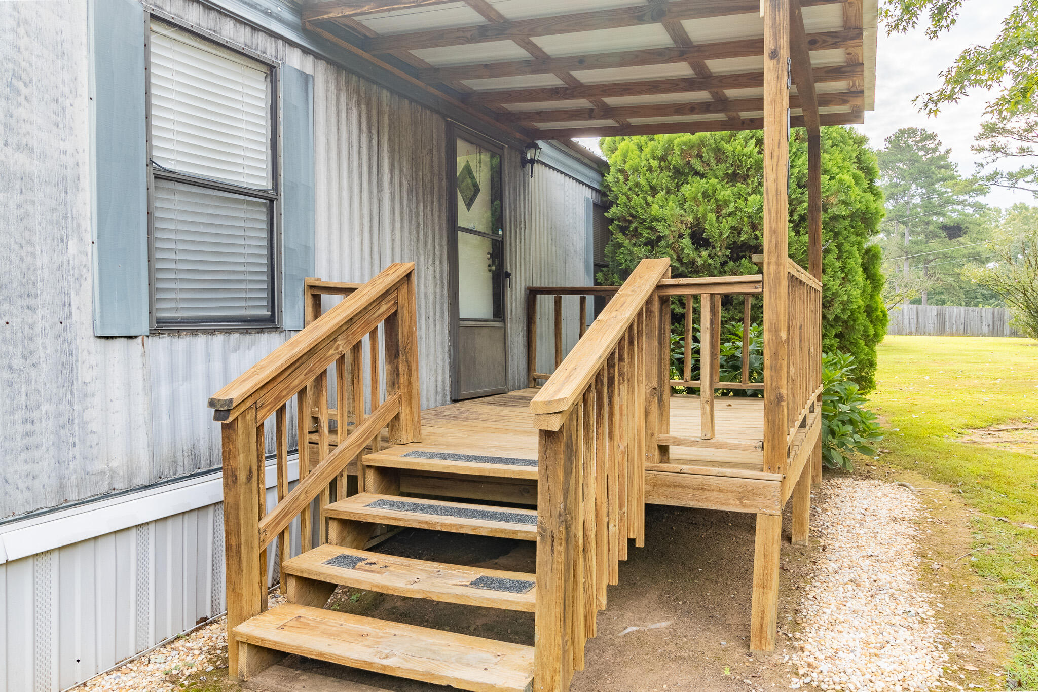 301 Keener Road Chatsworth, GA 30705 - Photo 2 of 16 1J4A5367-HDR