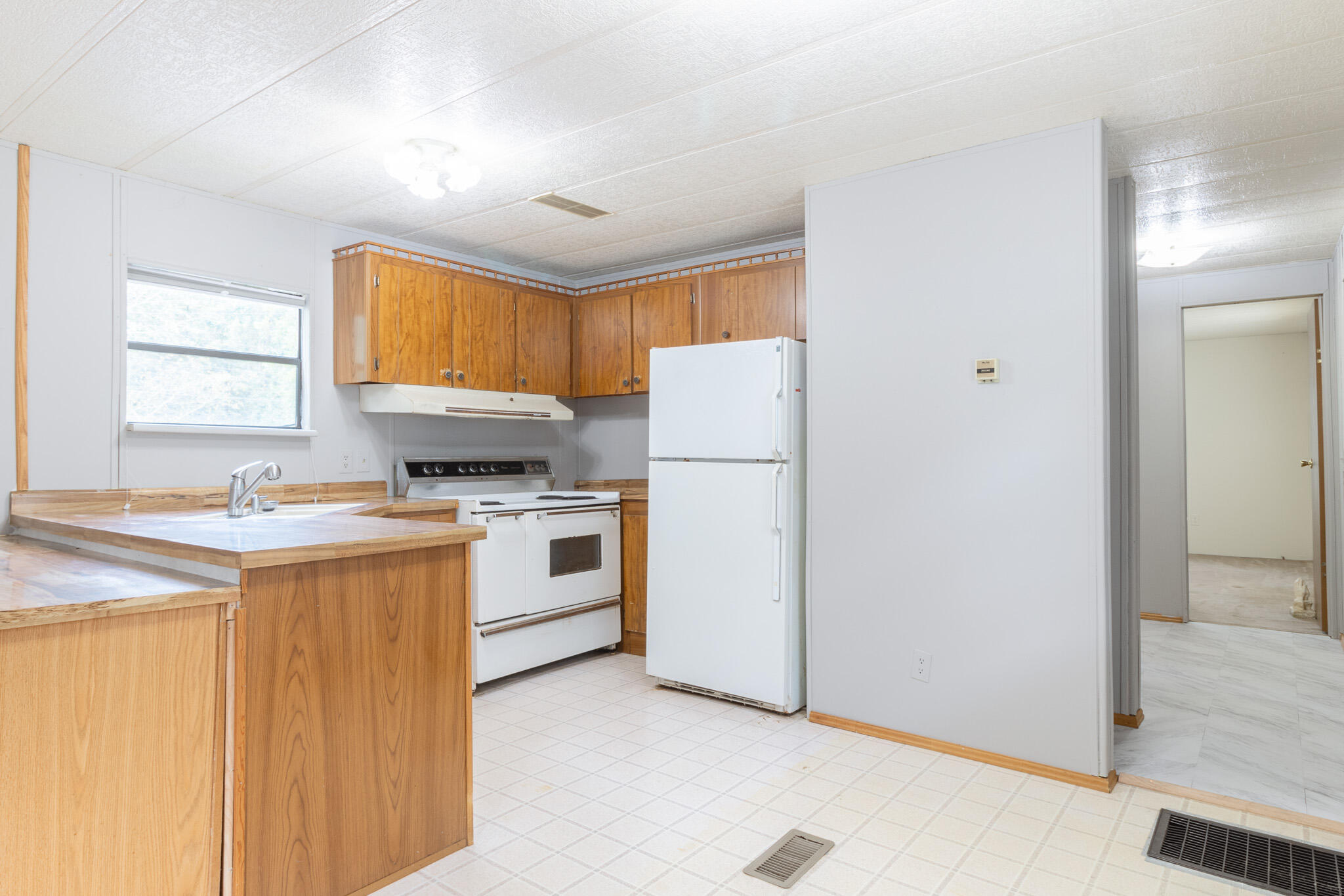 301 Keener Road Chatsworth, GA 30705 - Photo 4 of 16 1J4A5377-HDR