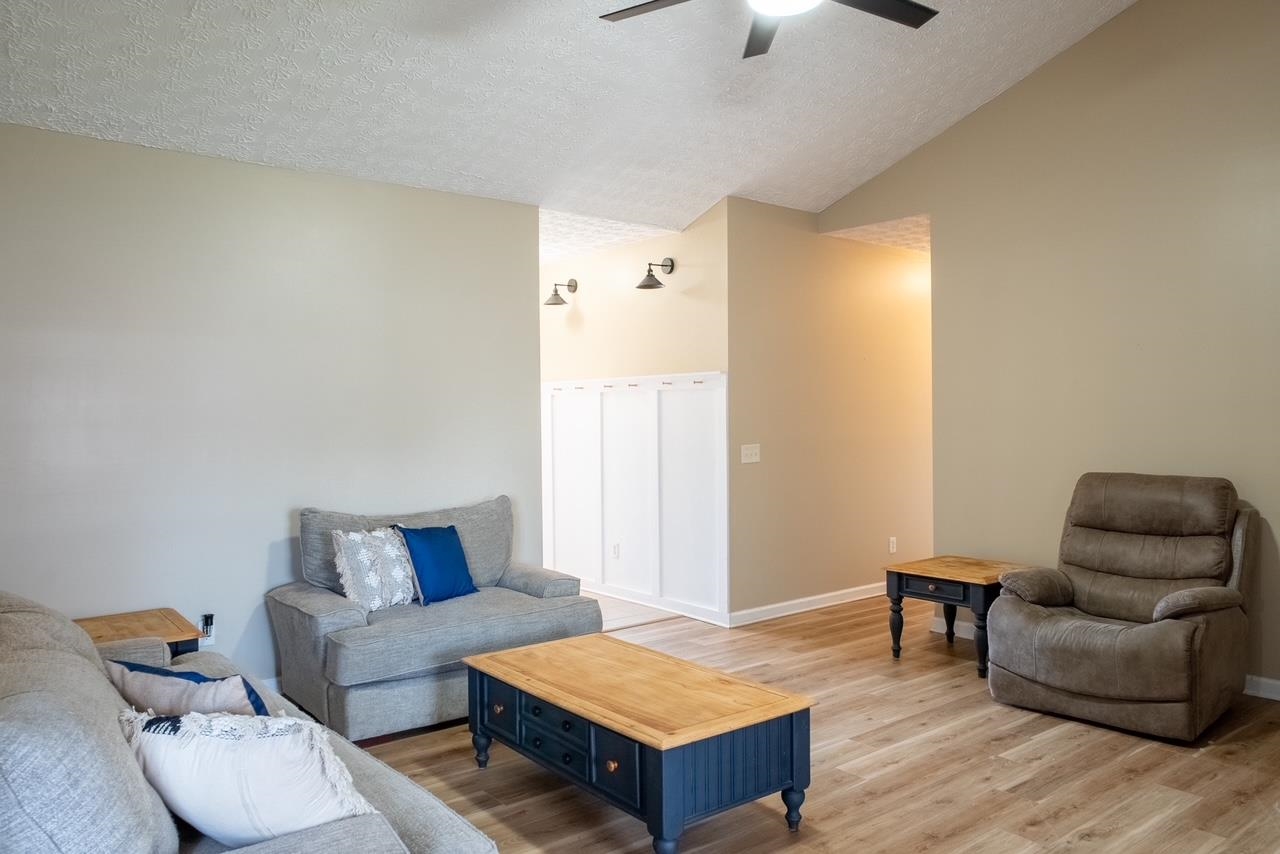 1309 Dominoe Trail Foley, AL 36535 - Photo 5 of 16 Living Room