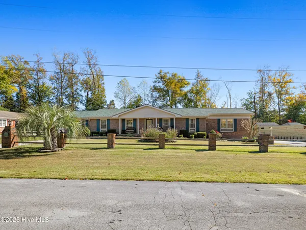 $1,900 | 15 Dressler Drive, Jacksonville, NC 28540