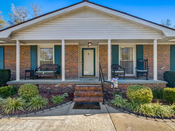 $1,900 | 15 Dressler Drive, Jacksonville, NC 28540