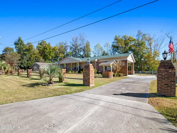 $1,900 | 15 Dressler Drive, Jacksonville, NC 28540