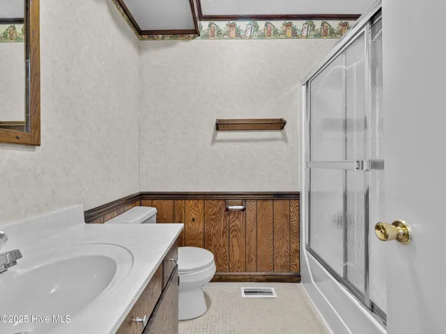 $2,200 | 15 Dressler Drive, Jacksonville, NC 28540