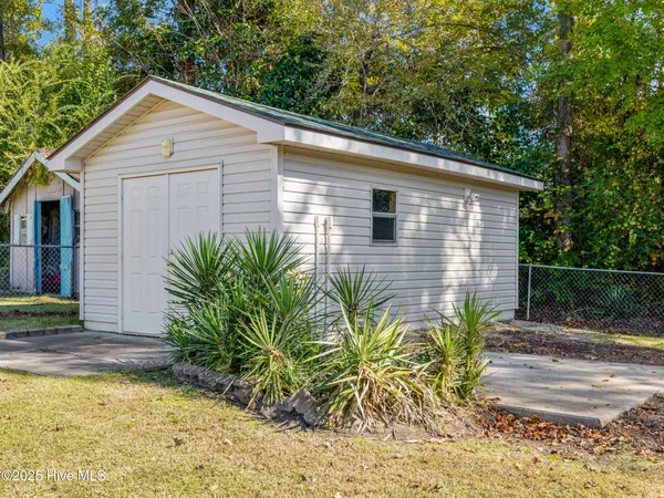 $1,900 | 15 Dressler Drive, Jacksonville, NC 28540