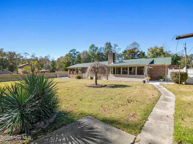 $2,200 | 15 Dressler Drive, Jacksonville, NC 28540