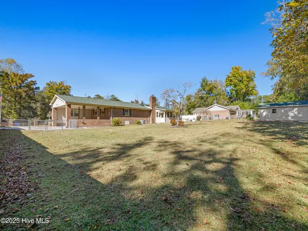 $1,900 | 15 Dressler Drive, Jacksonville, NC 28540