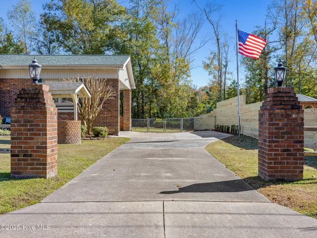 $2,200 | 15 Dressler Drive, Jacksonville, NC 28540