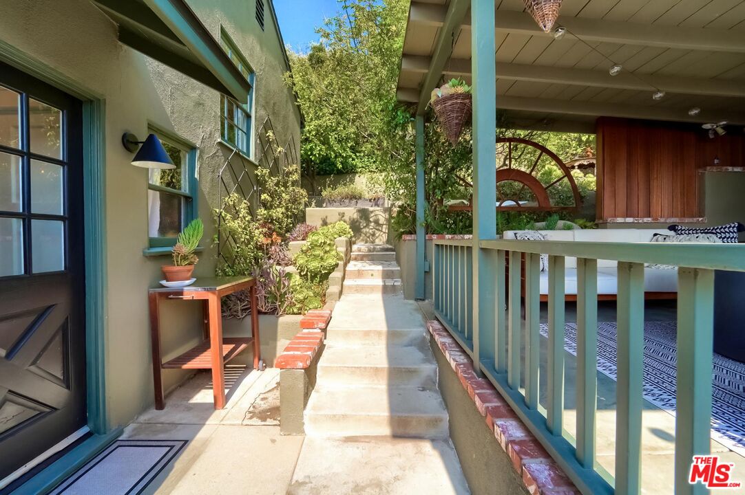 920 Highline Road Glendale, CA 91205 - Photo 38 of 49