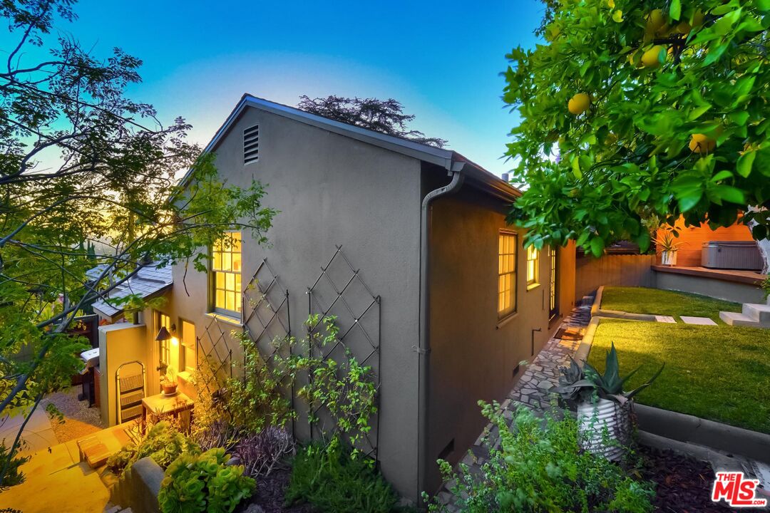 920 Highline Road Glendale, CA 91205 - Photo 46 of 49 front view of a house with a yard