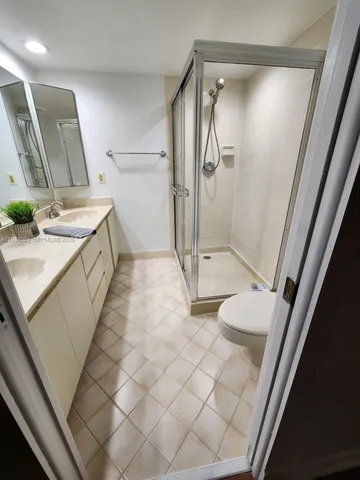 $2,600 | Jacaranda, Plantation, FL 33324