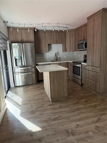 $2,600 | Jacaranda, Plantation, FL 33324