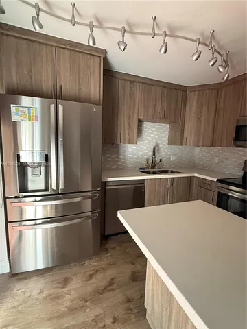 $2,600 | Jacaranda, Plantation, FL 33324