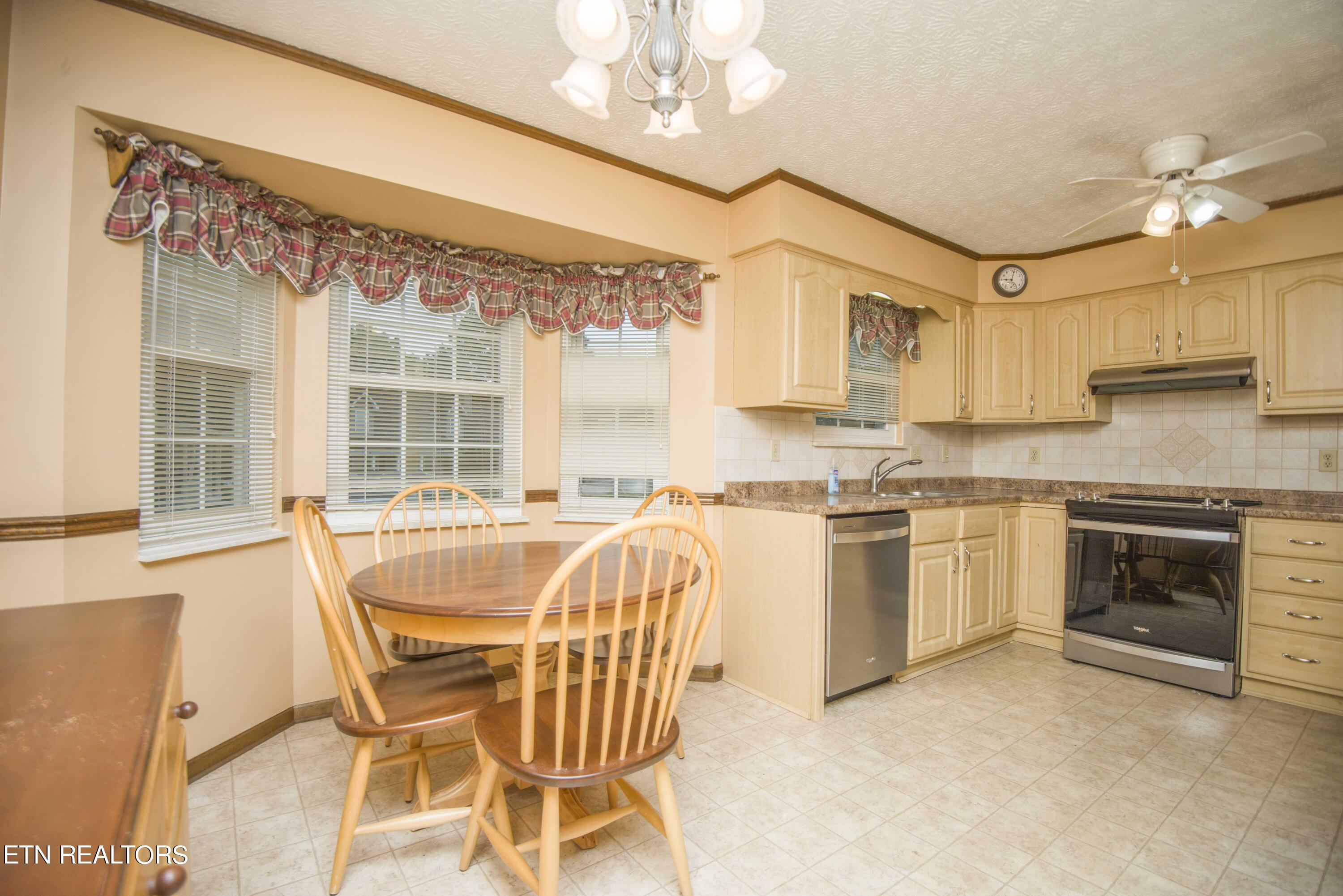 7004 Chartwell Road Knoxville, TN 37931 - Photo 23 of 46 kitchen 7_1