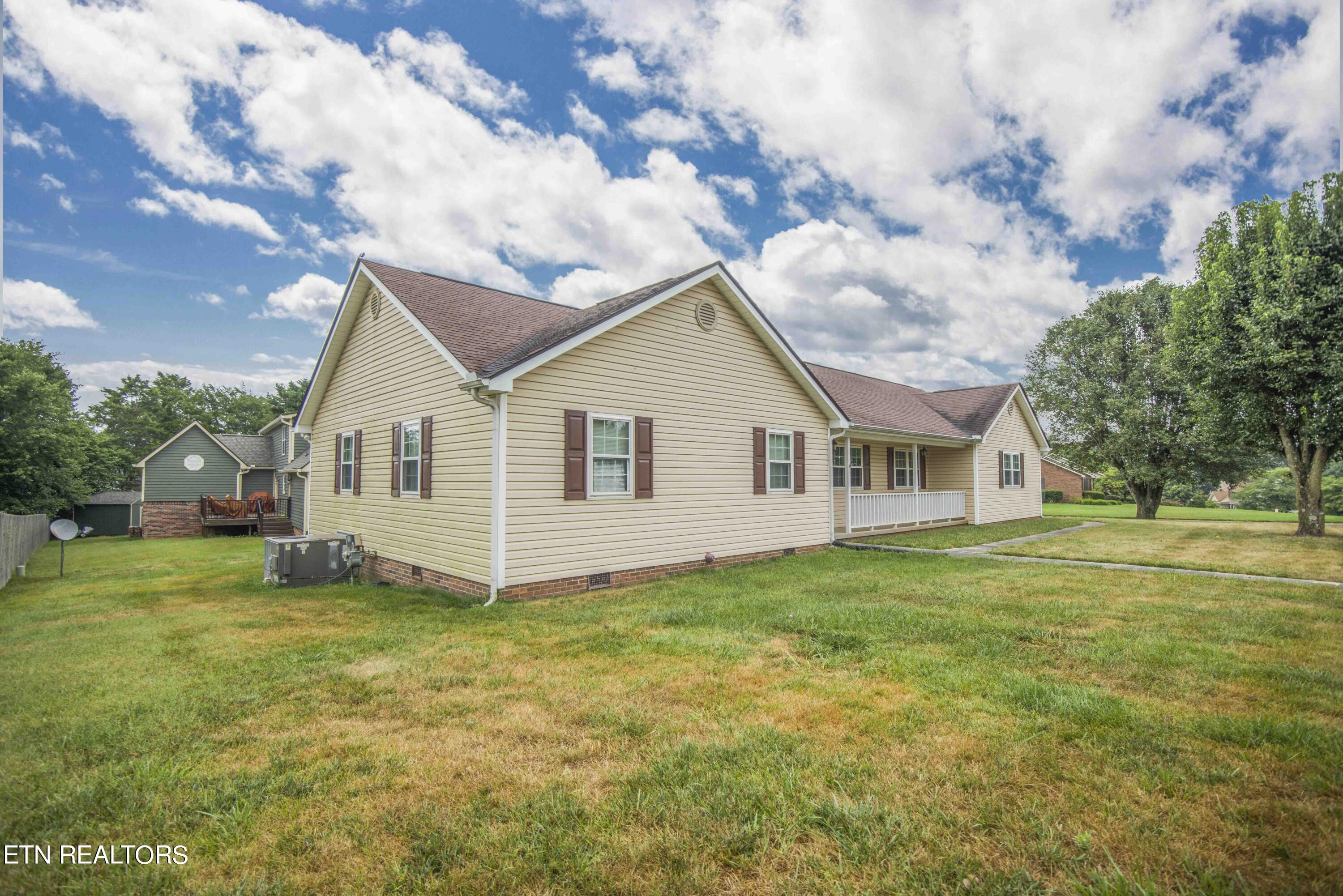 7004 Chartwell Road Knoxville, TN 37931 - Photo 3 of 46 exterior 4_1