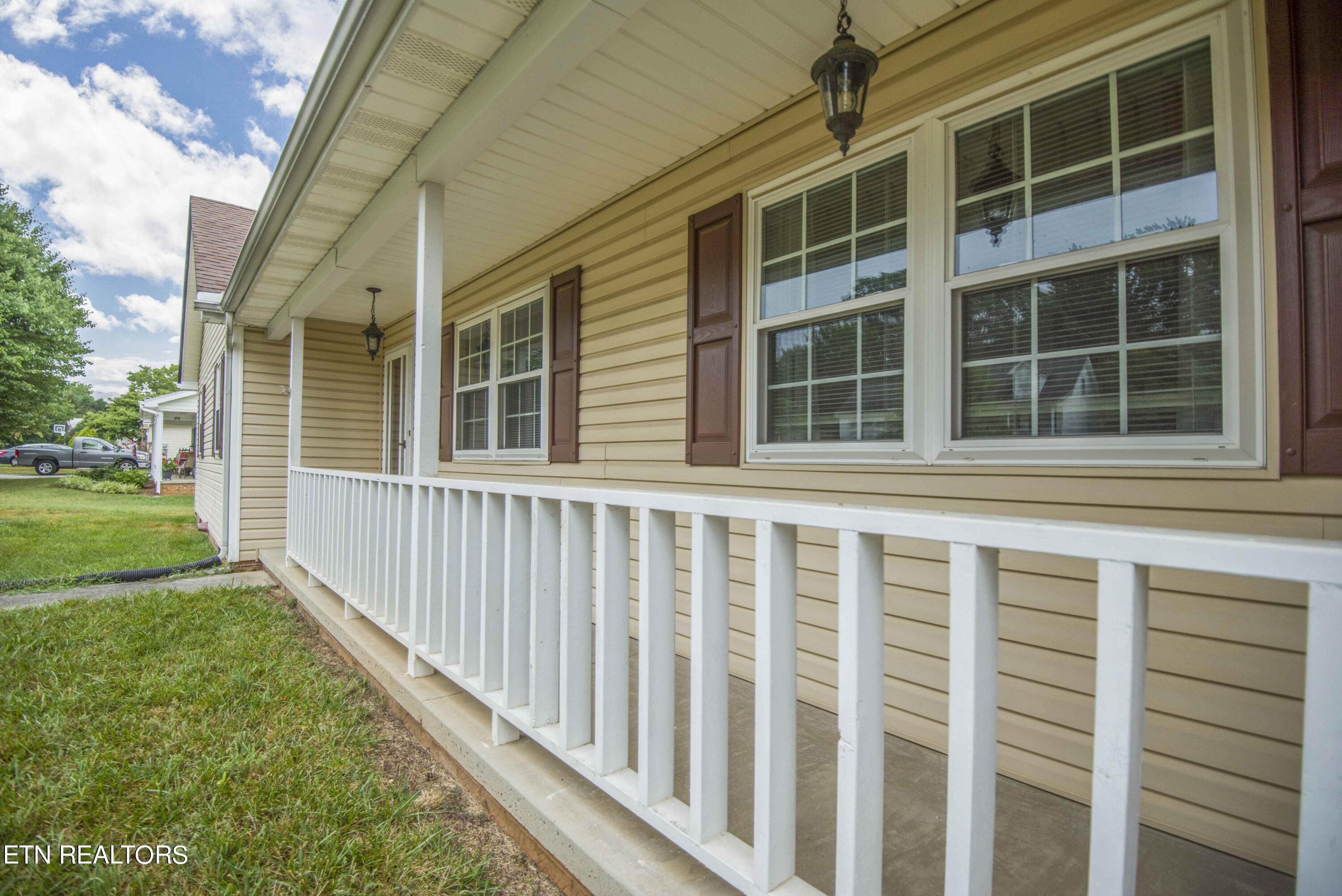7004 Chartwell Road Knoxville, TN 37931 - Photo 5 of 46 exterior_1