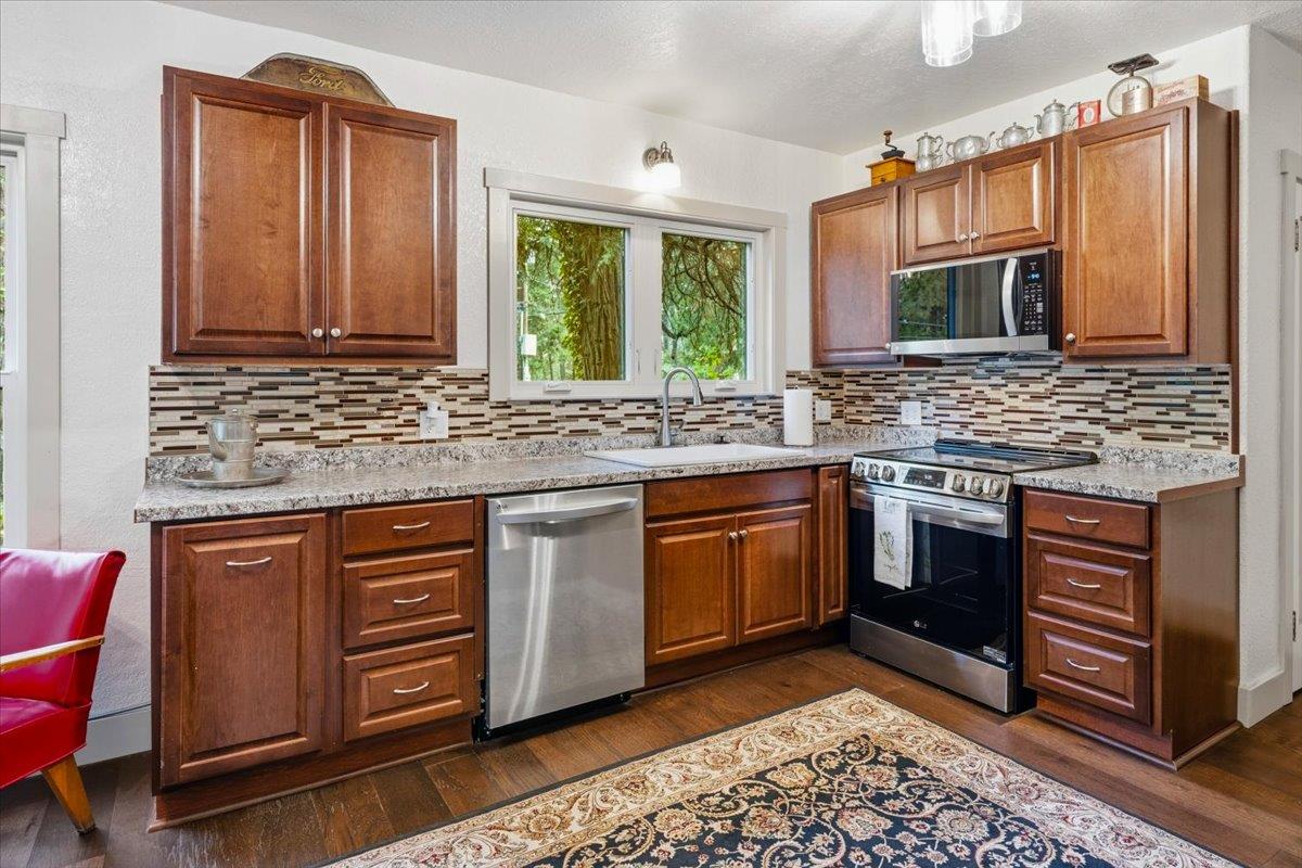 10085 Banner Lava Cap Road Nevada City, CA 95959 - Photo 13 of 58