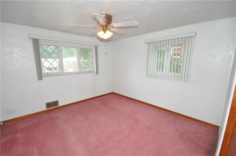 110 Reed Drive Pittsburgh, PA 15205 - Photo 11 of 25 Gallery Image 11