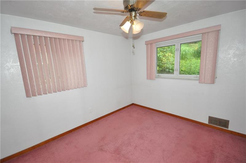 110 Reed Drive Pittsburgh, PA 15205 - Photo 13 of 25 Gallery Image 13