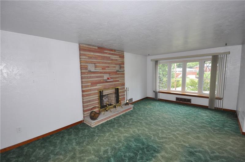 110 Reed Drive Pittsburgh, PA 15205 - Photo 3 of 25 Gallery Image 3
