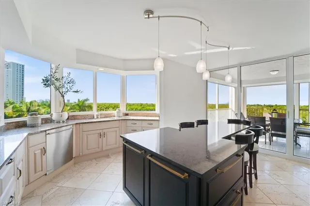 $3,275,000 | 6597 Nicholas Boulevard, Unit 601, Naples, FL 34108