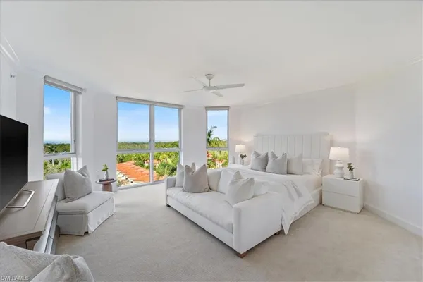 $3,000,000 | 6597 Nicholas Boulevard, Unit 601, Naples, FL 34108