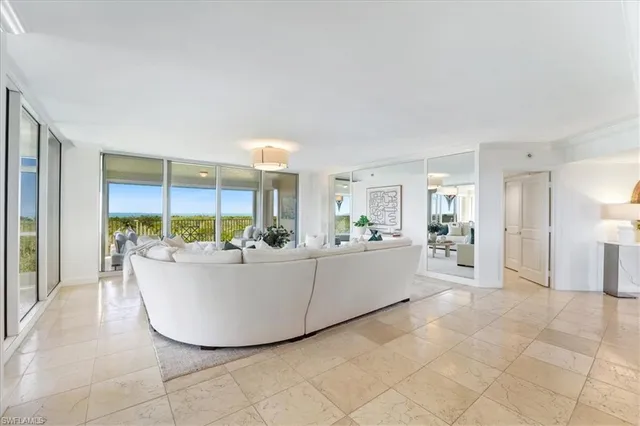 $3,275,000 | 6597 Nicholas Boulevard, Unit 601, Naples, FL 34108