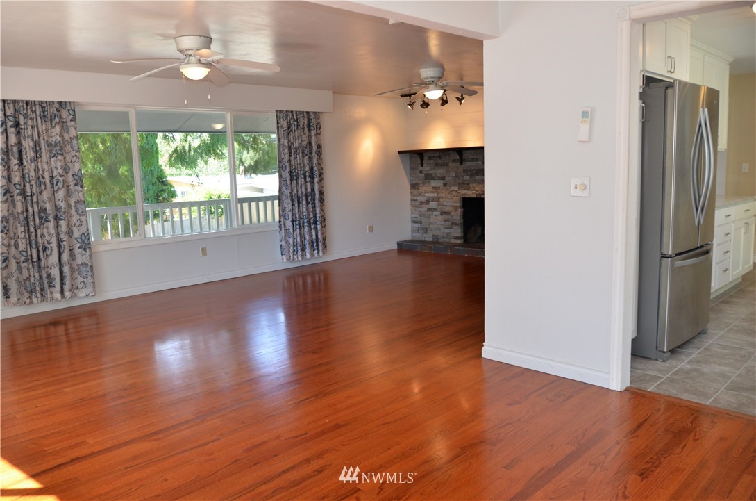 3606 Bledsoe Avenue Bremerton, WA 98310 - Photo 7 of 23