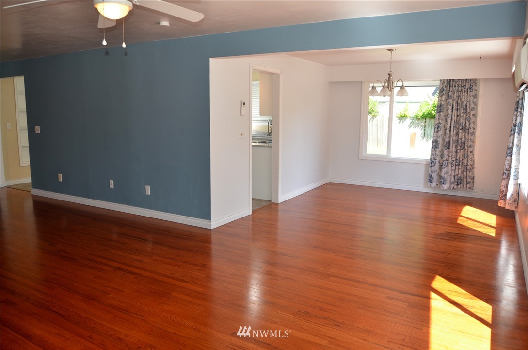 3606 Bledsoe Avenue Bremerton, WA 98310 - Photo 9 of 23