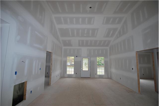 786 New Deal Potts Road Cottontown, TN 37048 - Photo 3 of 12 a view of an empty room with a window