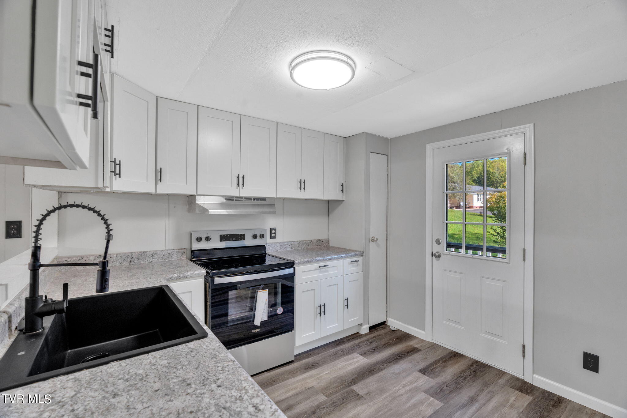 170 Hall Road Jonesborough, TN 37659 - Photo 12 of 29 6-web-or-mls-DSC08001