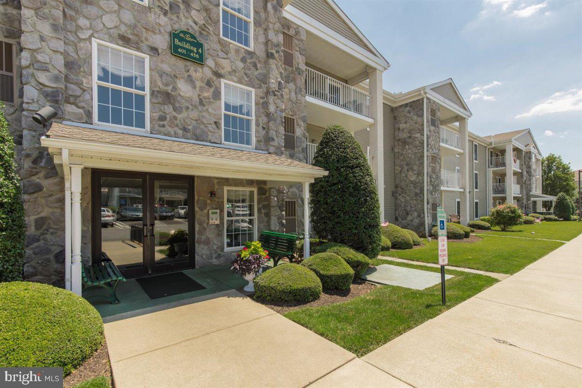 415 Brandon Road, Unit 415 Eagleville, PA 19403 - Photo 2 of 35 Entrance to Building 4