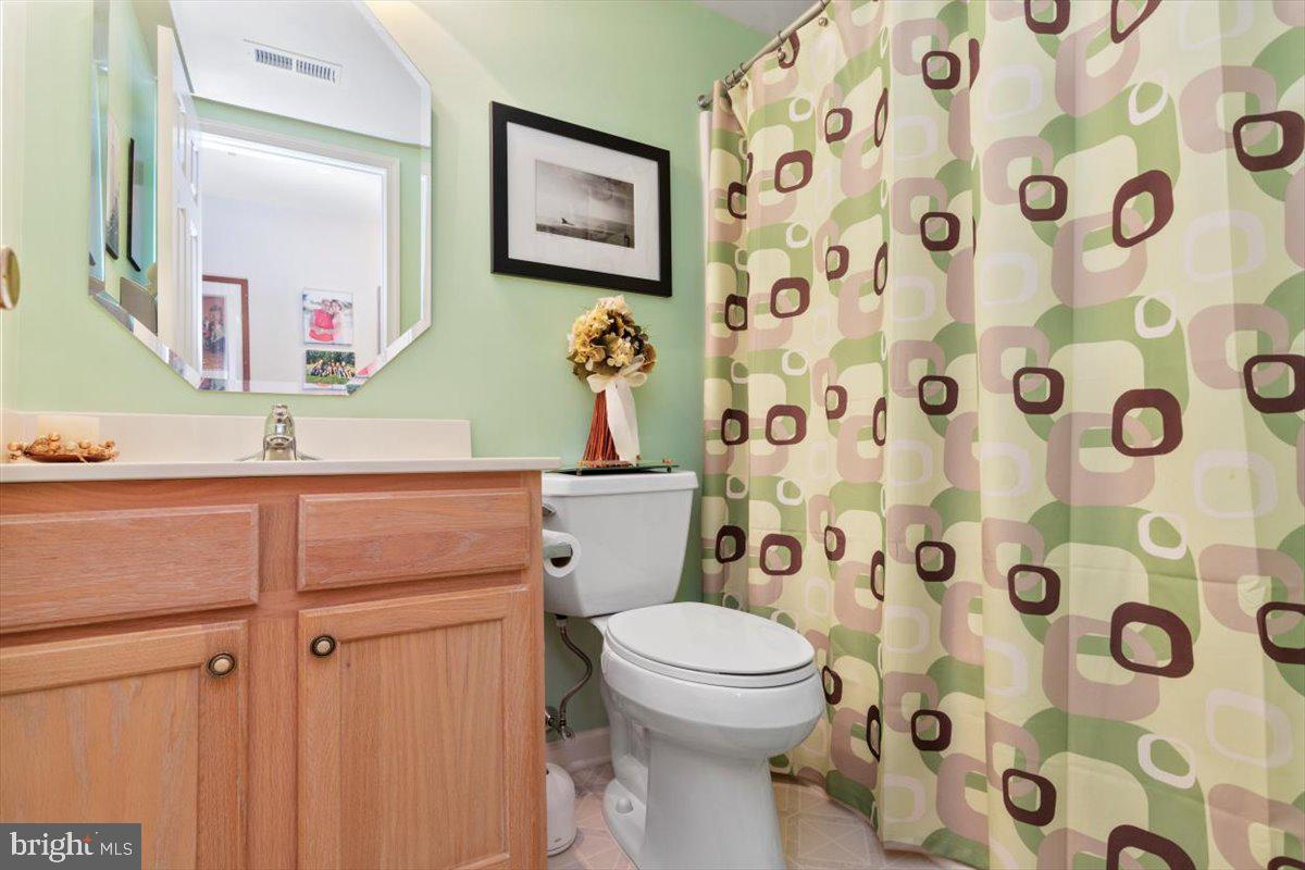 415 Brandon Road, Unit 415 Eagleville, PA 19403 - Photo 27 of 35 Full Hall Bath