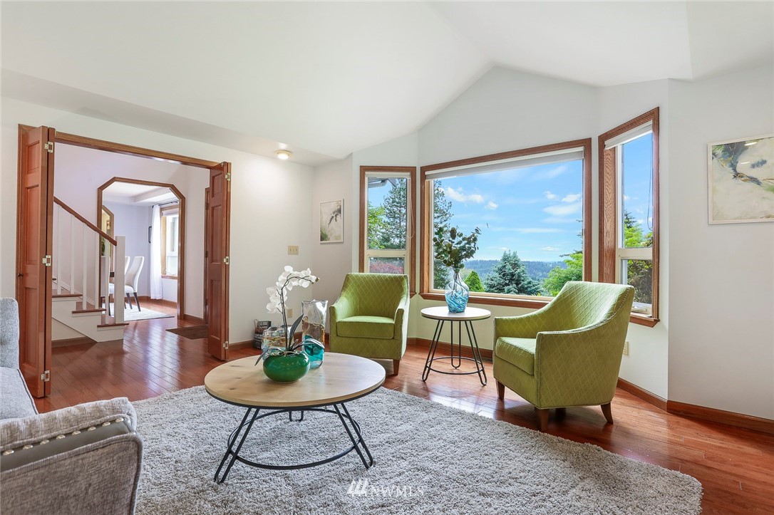 16134 Tiger Mountain Road Southeast Issaquah, WA 98027 - Photo 11 of 38 Gallery Image 11
