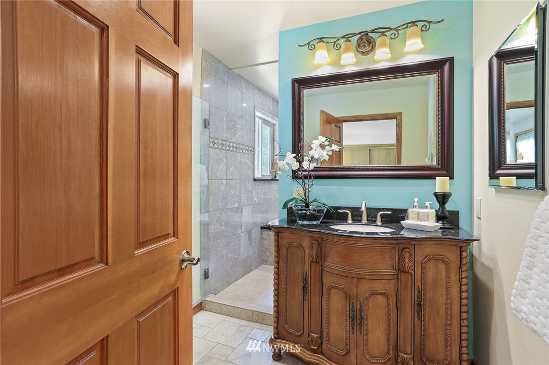 16134 Tiger Mountain Road Southeast Issaquah, WA 98027 - Photo 24 of 38 Gallery Image 24