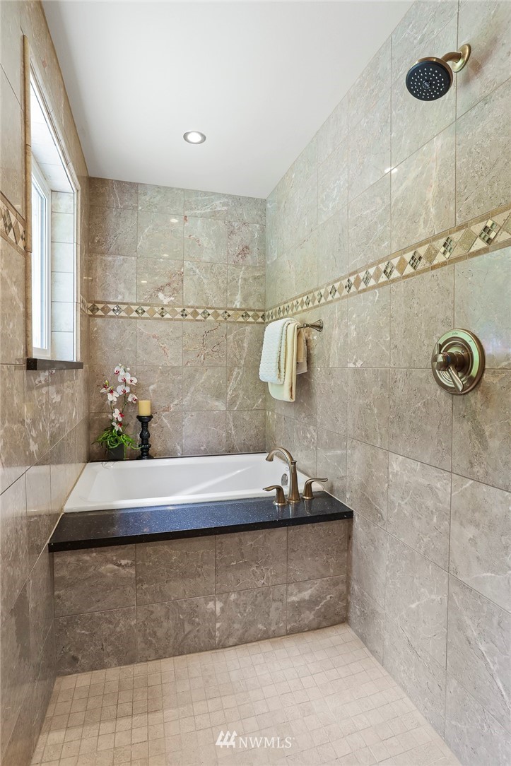 16134 Tiger Mountain Road Southeast Issaquah, WA 98027 - Photo 25 of 38 Gallery Image 25