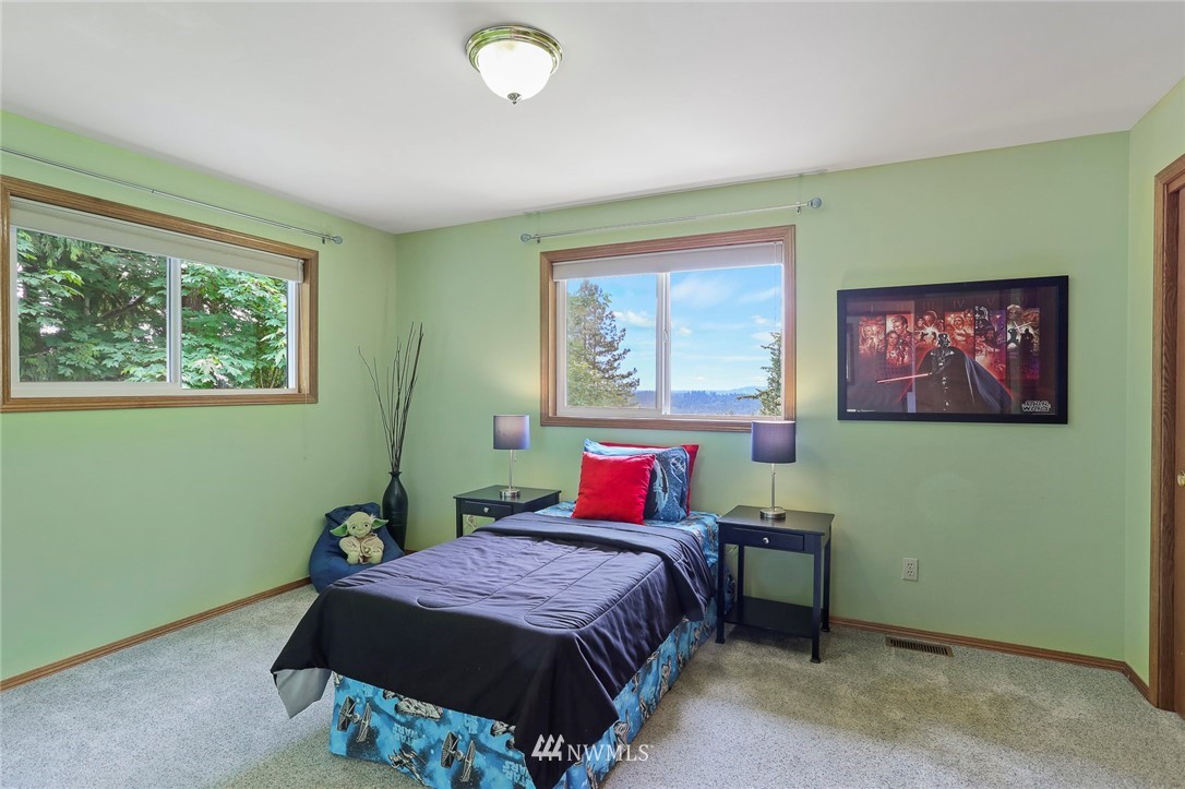16134 Tiger Mountain Road Southeast Issaquah, WA 98027 - Photo 29 of 38 Gallery Image 29