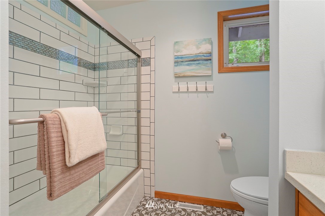16134 Tiger Mountain Road Southeast Issaquah, WA 98027 - Photo 31 of 38 Gallery Image 31