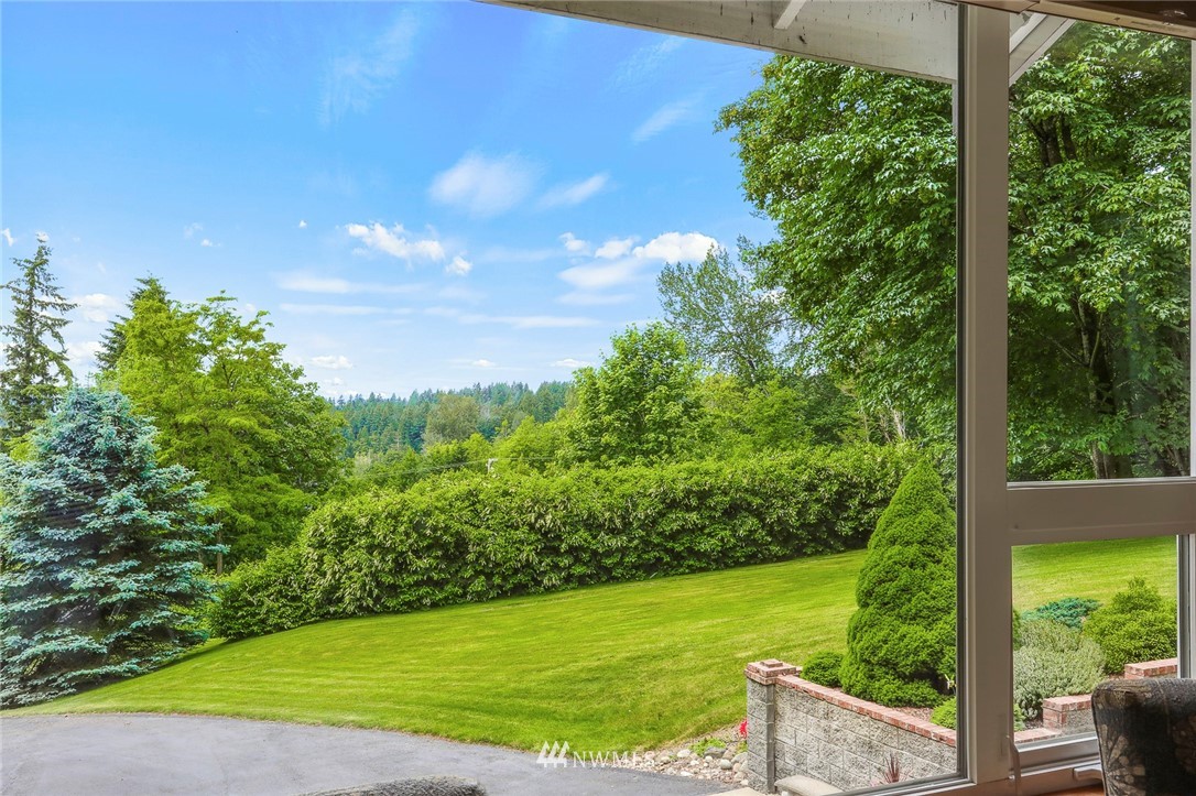 16134 Tiger Mountain Road Southeast Issaquah, WA 98027 - Photo 33 of 38 Gallery Image 33