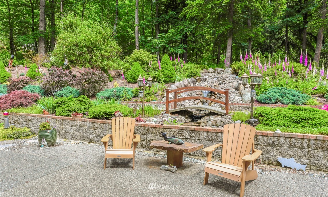 16134 Tiger Mountain Road Southeast Issaquah, WA 98027 - Photo 5 of 38 Gallery Image 5