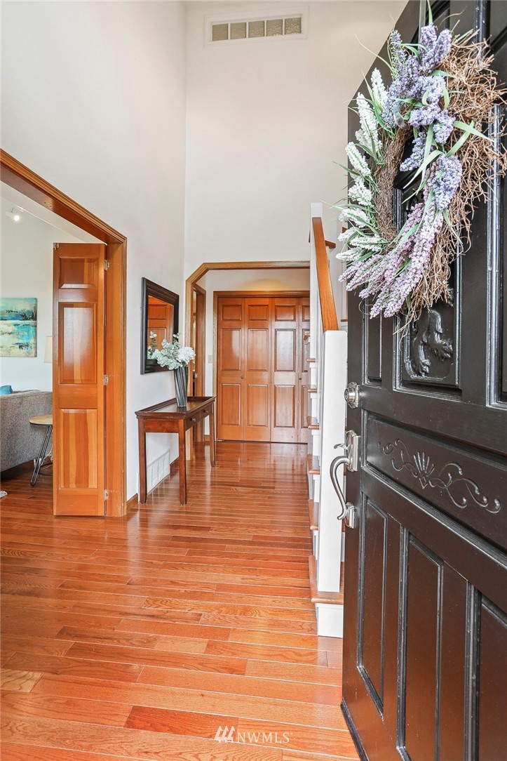 16134 Tiger Mountain Road Southeast Issaquah, WA 98027 - Photo 8 of 38 Gallery Image 8