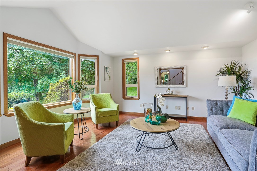 16134 Tiger Mountain Road Southeast Issaquah, WA 98027 - Photo 9 of 38 Gallery Image 9