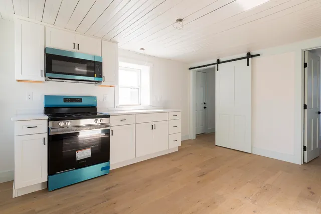 $299,900 | 31 North Street, Jaffrey, NH 03452