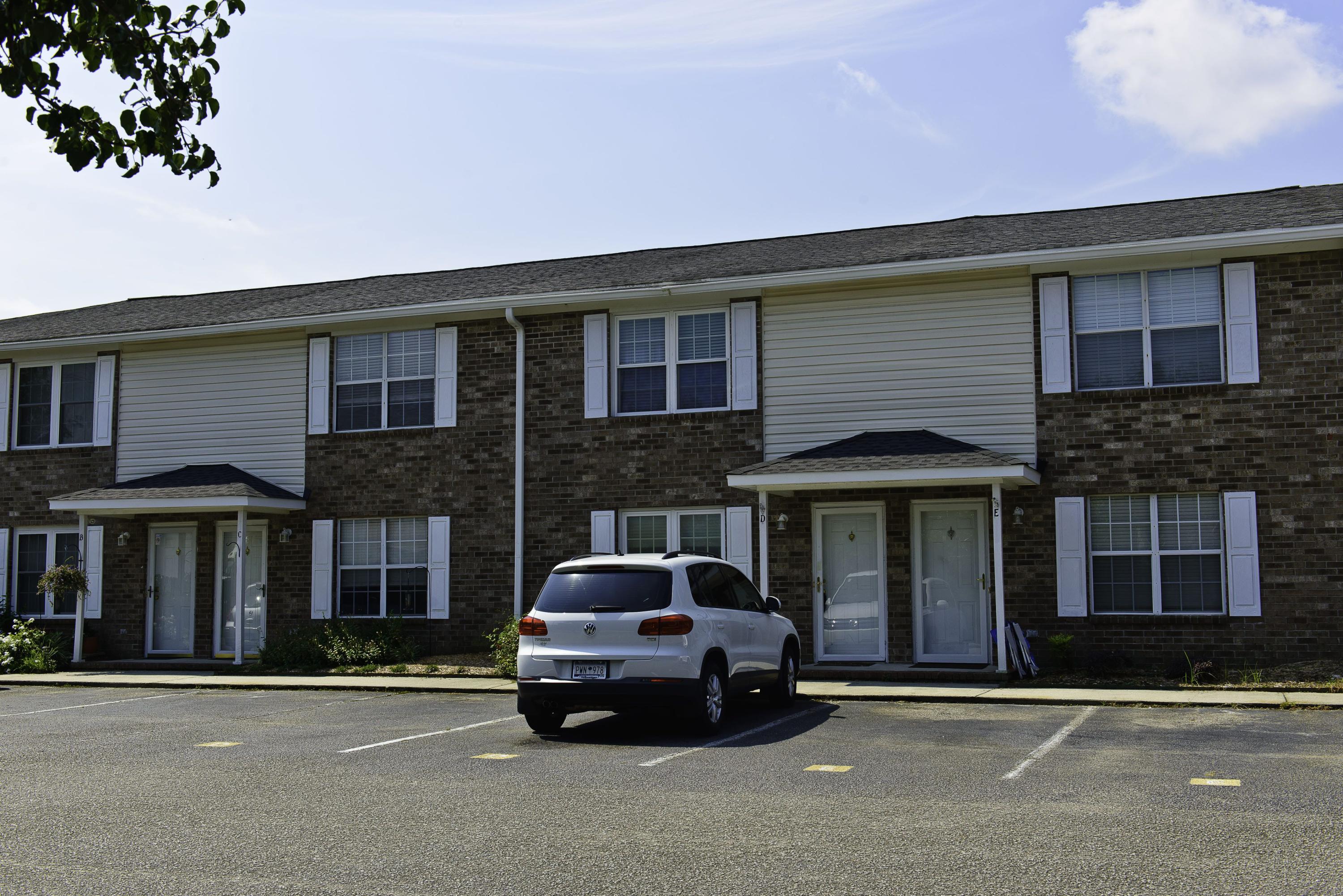 2073 Rondo Street, Unit D Charleston, SC 29414 - Photo 6 of 47 DSC_0995