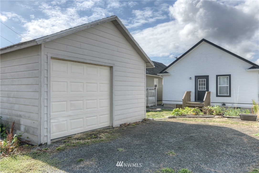 176 Southwest Cascade Avenue Chehalis, WA 98532 - Photo 23 of 24 Gallery Image 23